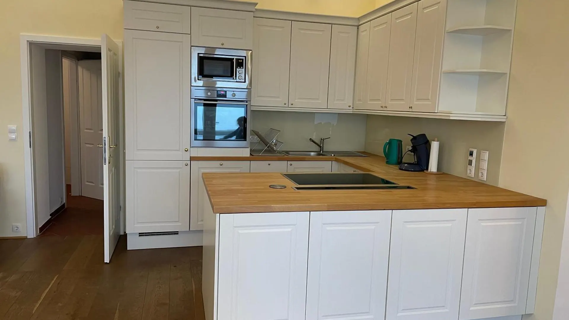 Quiet Apartment Close To Center Wien