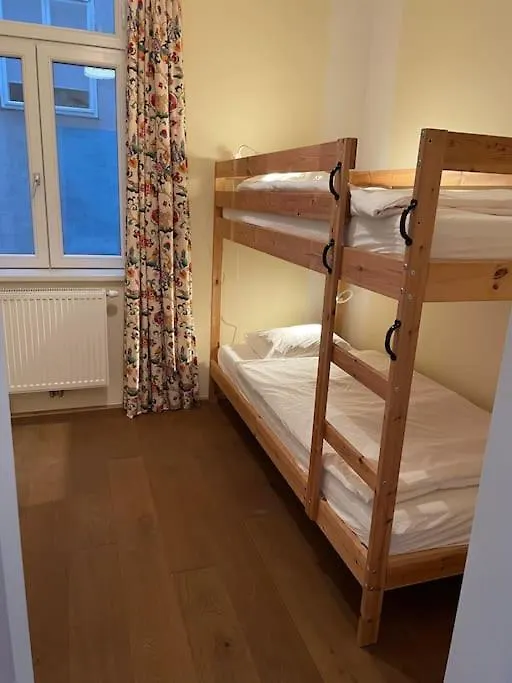 Quiet Apartment Close To Center Vienna 0*,