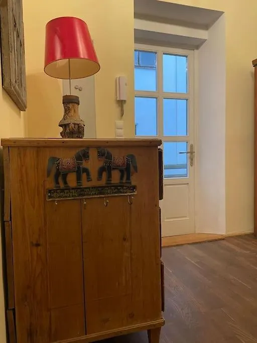 Quiet Apartment Close To Center Viena